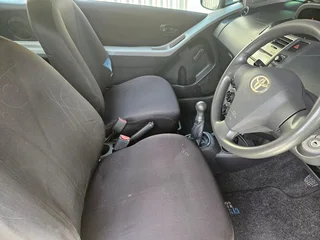 2010 Toyota Yaris T1 1.0i 3 DR