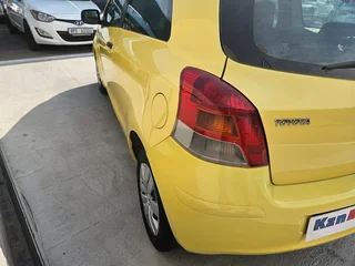 2010 Toyota Yaris T1 1.0i 3 DR