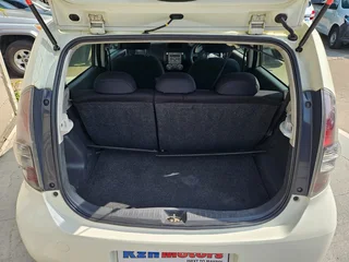 2007 Daihatsu Sirion 1.3i Sport 5 DR