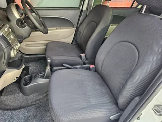 2007 Daihatsu Sirion 1.3i Sport 5 DR