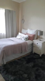 Furnished room with secure parking, uncapped fibre R5800
