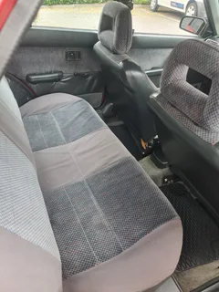 Mazda 323 Sedan (160i)