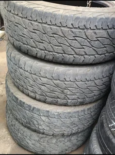 265/60/18 set of Bridgestones tyres
