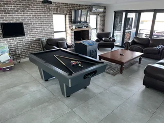 Pool table