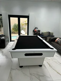 Pool table