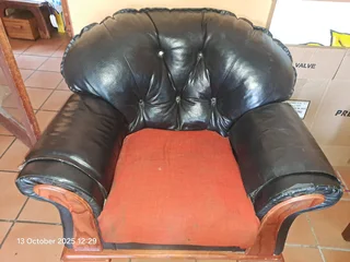 Couches For Sale Urgent