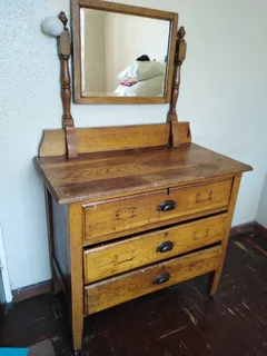 Solid Wood Dressing Table with draws