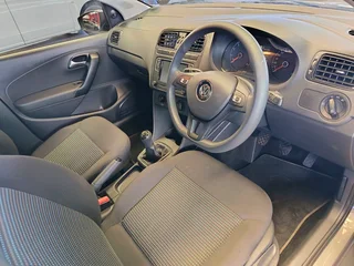 2022 Volkswagen Polo Vivo 14i Comfortline Hatchback