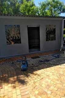 Canvas Patio and Lapa roller blinds and awnings