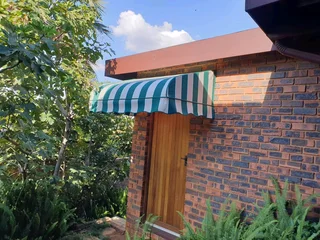Canvas Patio and Lapa roller blinds and awnings