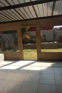 Canvas Patio and Lapa roller blinds and awnings