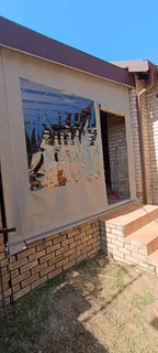 Patio Canvas roller blinds and Awnings