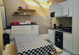 Muslim Students / Male Accommodation – Shared Home Salt River