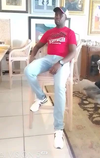 Am looking for a housekeeping and/or gerdening work, preferably 3 days a week