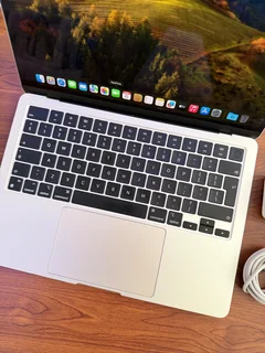 2022 13” MacBook Air M2 Chip | 8C CPU | 8C GPU | 8GB Unified RAM | 512GB SSD | Starlight