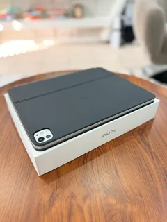 2024 13” iPad Pro M4 | 512GB Storage | Wi-Fi &amp; Cellular | Magic Keyboard