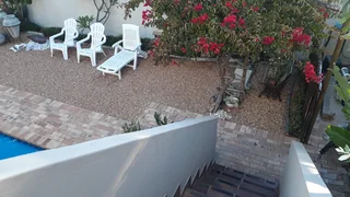 Studio Apt. BATCHELOR UNIT in Sunset Beach village Milnerton Near Shops Myciti CT Beach ⛱️ CenturyC