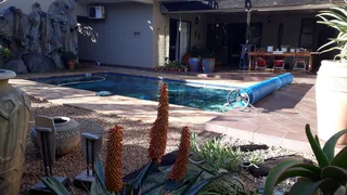 Hse-share Single Bedr in SUNSET  BEACH ⛱️ village Milnerton Near Shops Myciti CT Beach CenturyCity