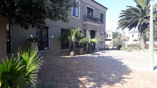 Beach village Lifestyle BedrEnsuite Hse-share in Sunset Beach Milnerton Near Shops Myciti CT Century