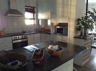 edroom-en-suite ⛱️ Beach village Lifestyle Hse-share in Milnerton Sunset Beach Near Shops CT Mycit