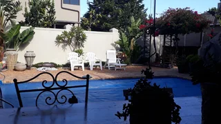 Bedroom-en-suite Hse-share in Sunset Beach upmarket village Milnerton Near Shops Myciti CT Beach ⛱️