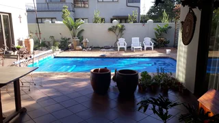 Beach village Lifestyle BedrEnsuite Hse-share in Sunset Beach Milnerton ⛱️ Near Myciti Shops CT