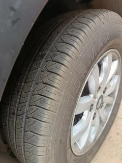 2017 Mahindra XUV500 awd W8