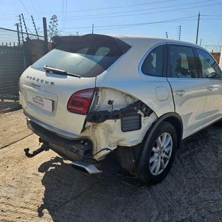 2011 PORSCHE CAYENNE V6 PETROL FOR SALE PLEASE READ