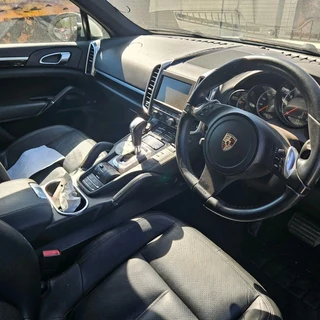 2011 PORSCHE CAYENNE V6 PETROL FOR SALE PLEASE READ