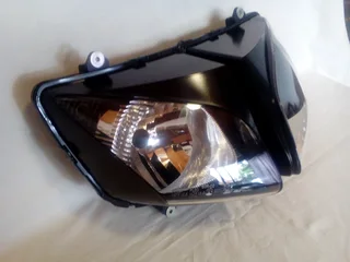HONDA CBF600S  HEADLIGHT  ASSY. (New)