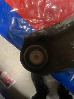 Renault kwid control arm right and side still new