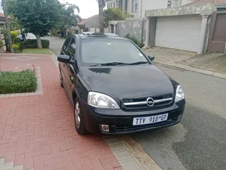 Corsa gamma with sun roof