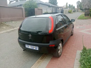 Corsa gamma with sun roof