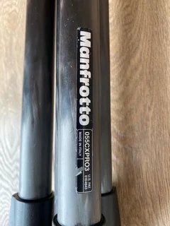 Manfrotto Carbon Fibre 3-Section Tripod with Manfrotto Light Duty Joystick Grip Ball Head