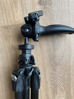 Manfrotto Carbon Fibre 3-Section Tripod with Manfrotto Light Duty Joystick Grip Ball Head