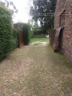 Furnished room with bathroom. Separate entrances. Rent on monthly basis