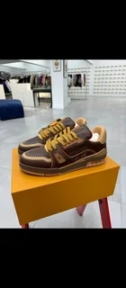 Sneakers - Ad posted by shaun