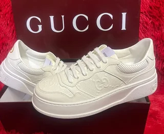 Sneakers - Ad posted by shaun