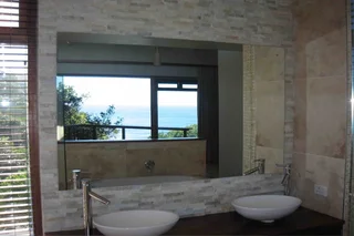 Aquarius Beach House - holiday home