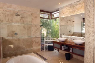 Aquarius Beach House - holiday home