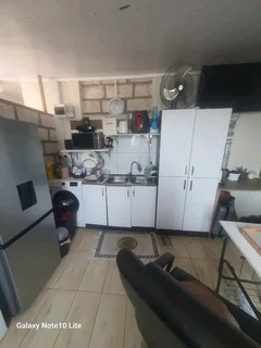 Bachelor unit at the Bluff