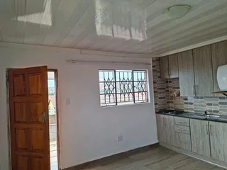 1 bachelor room immediately available.  Rent R2800, Deposit R2800. X30 MAHUBE NEXT TO MAMS MALL