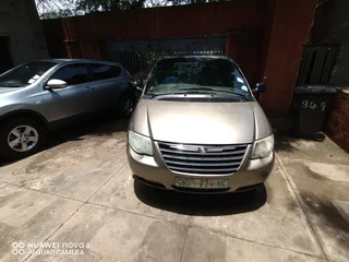 Chrysler voyager 2.8 desiel auto for sale