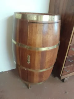 Vintage oak barrel to store liquor.
