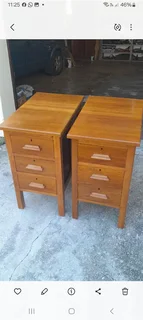 Oak Bedside tables with pull-out shelves