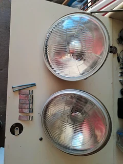 Volkswagen beetle headlight no cover