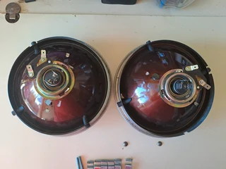 Volkswagen beetle headlight no cover