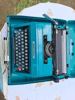 Vintage Olivetti studio 45 portable typewriter