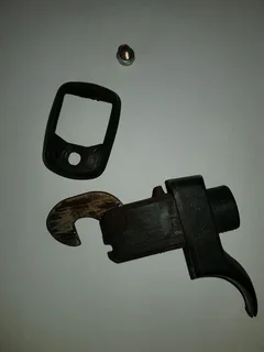 Volkswagen Beetle rear latch 1 screw