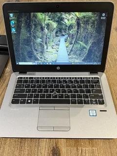 Hp Elitebook 820 G3, Core I5, 8 Gb Ram, 256 Gb Ssd, Brand New Battery, Original Hp Docking Station